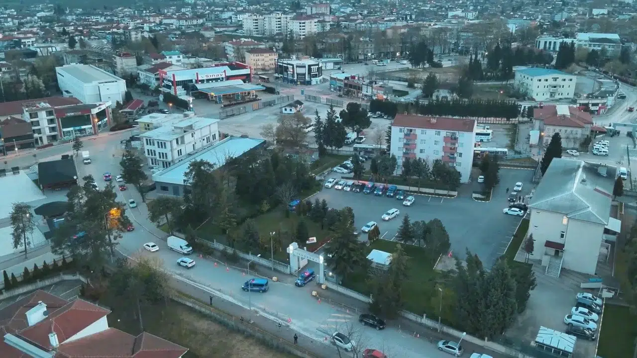 Sosyal medyada sahte kazanç vaadi: 450 milyonluk vurgun yapan çeteye jandarma darbesi