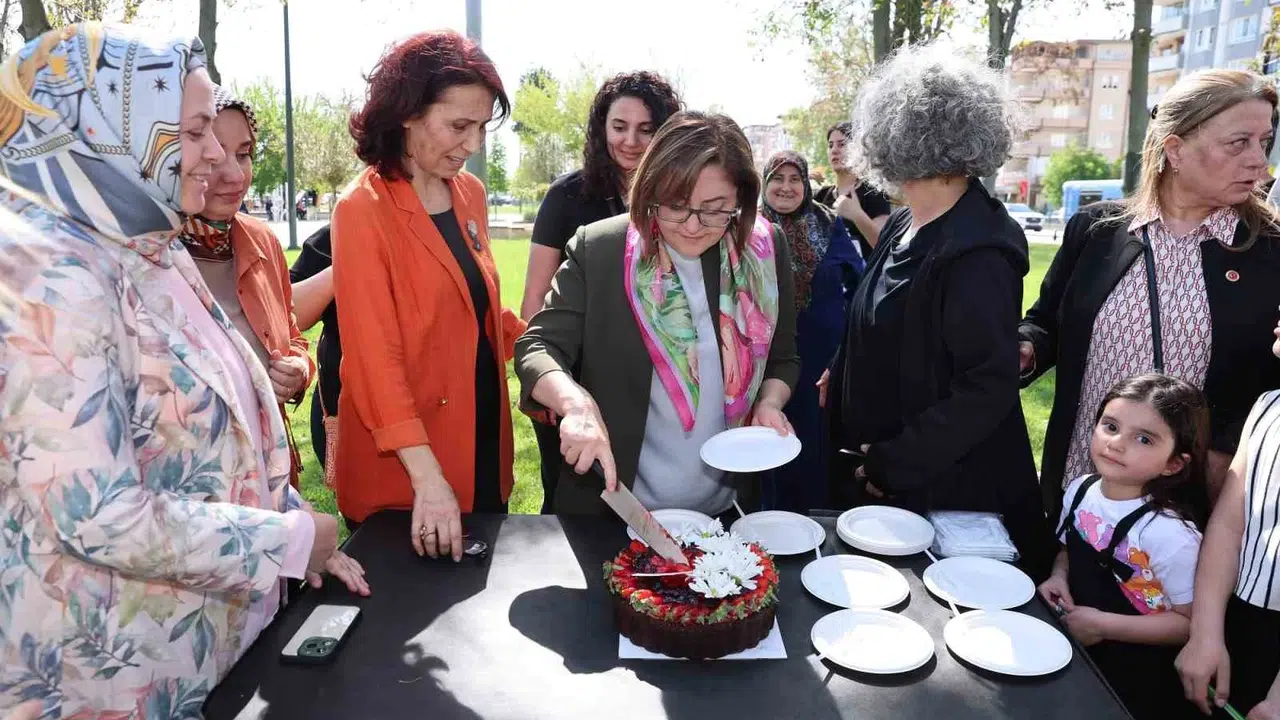 Gaziantep’te dev buluşma: Anneler Günü coşkusu festival alanına taştı
