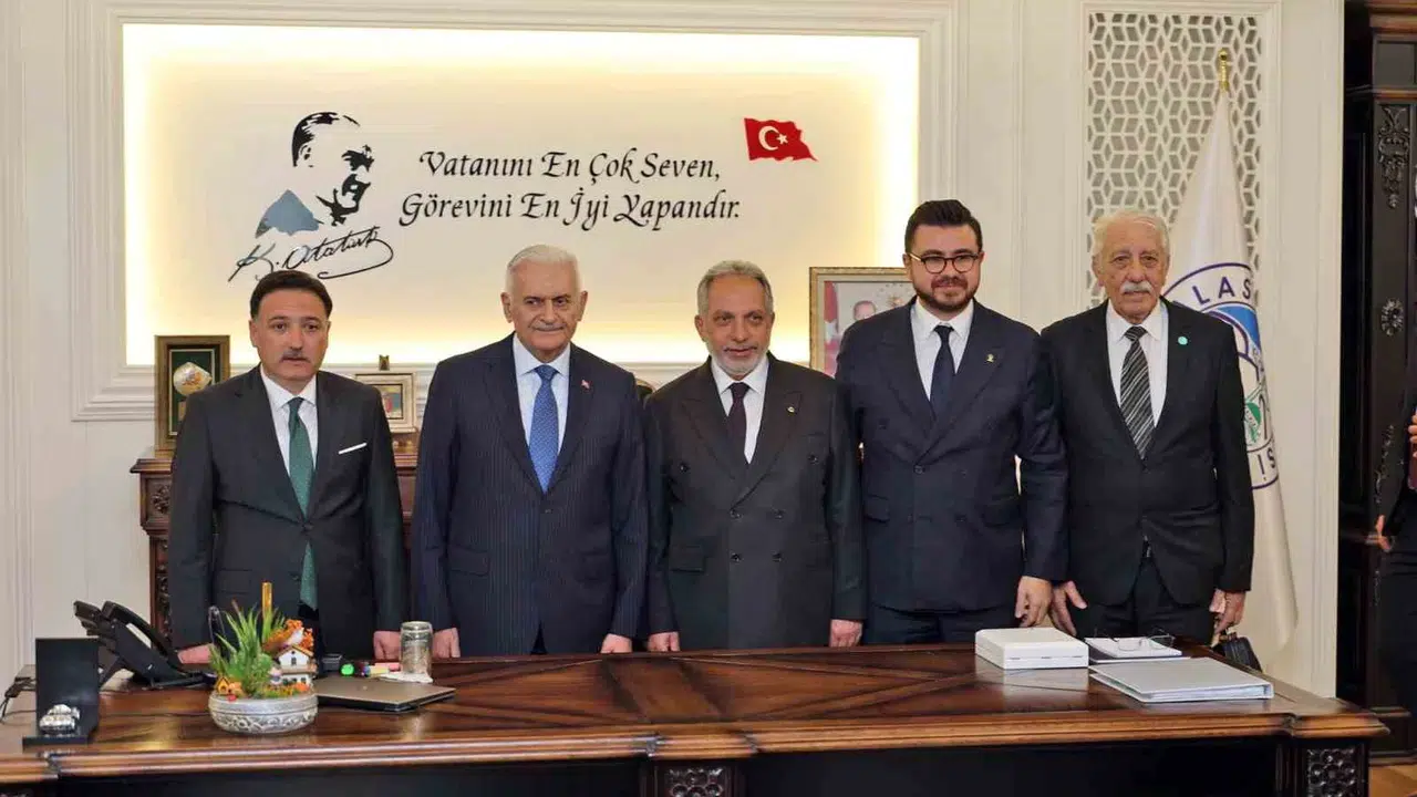 Binali Yıldırım’dan Kayseri’ye övgü dolu sözler: Türk dünyasının kalbi burada atıyor