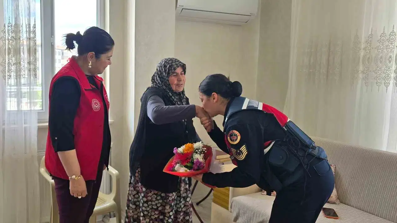 Vatanın emanetlerine vefa eli: Gaziantep’te şehit ailelerine sürpriz ziyaret