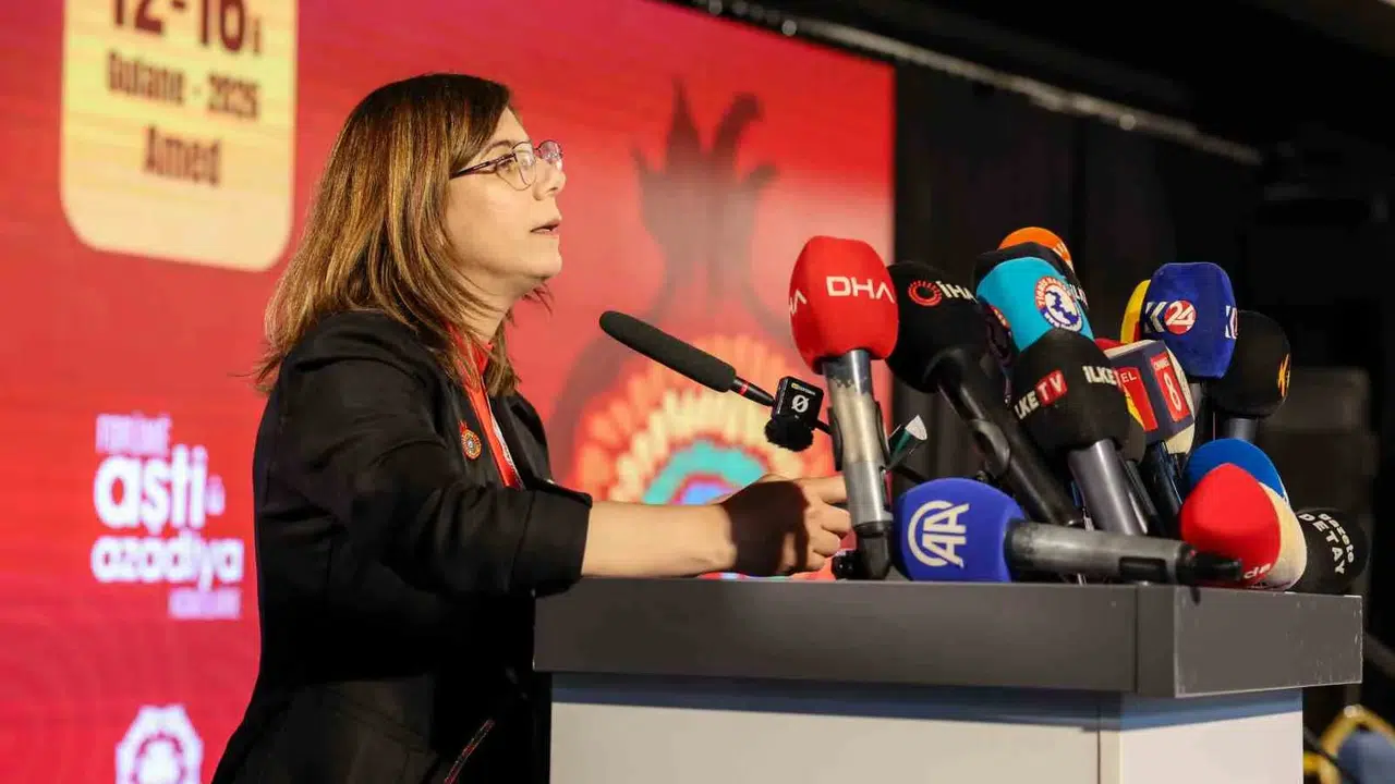 Diyarbakır’da barış arayışı: Yerel yönetimler çözüm için bir araya geldi