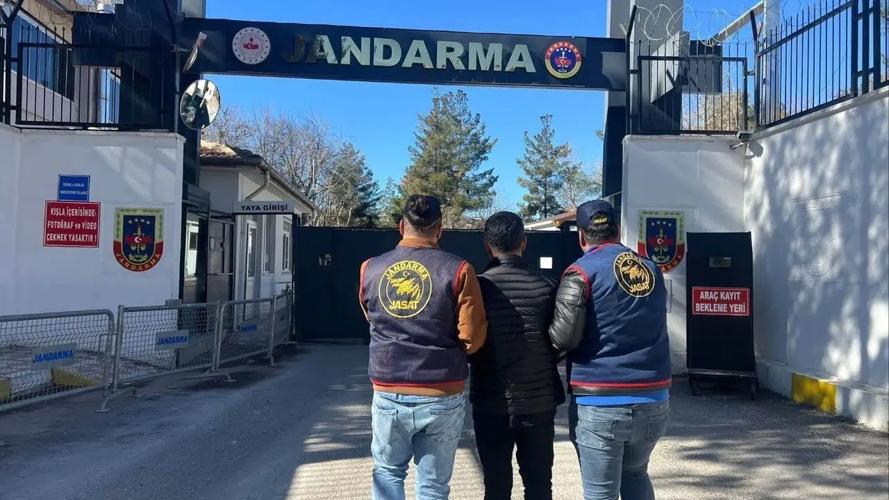 Diyarbakır’da Jandarma Nefes Aldırmadı: Aranan 115 Suçlu Adalet Önünde