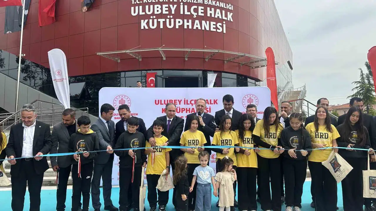 Kütüphaneler artık sadece kitap rafı değil: Bakan Yazgı’dan Türkiye Modeli vurgusu