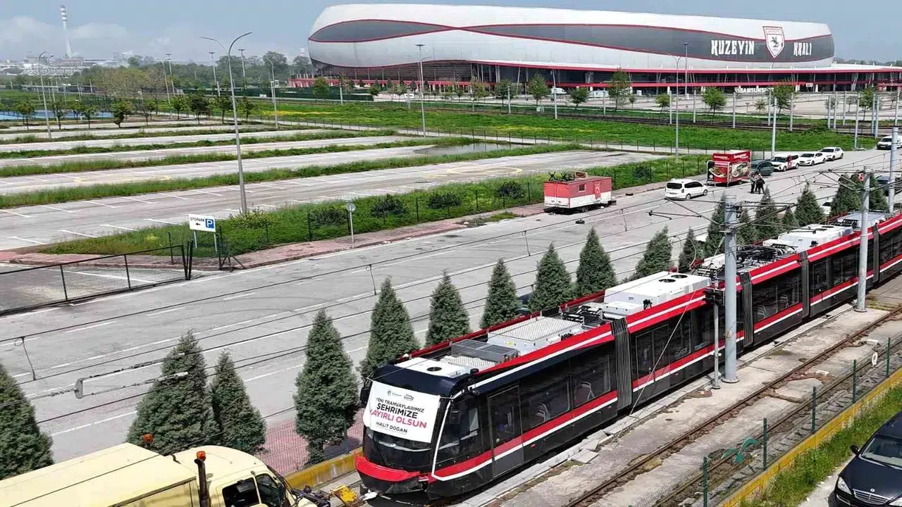 Samsun’da ulaşım devrimi: Raylı sistem filosuna yerli güç takviyesi