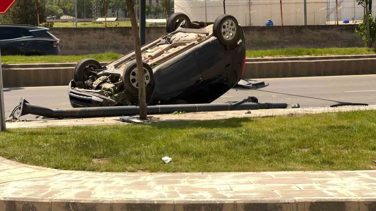 Batman’da korkutan kaza: Kontrolden çıkan araç hurdaya döndü