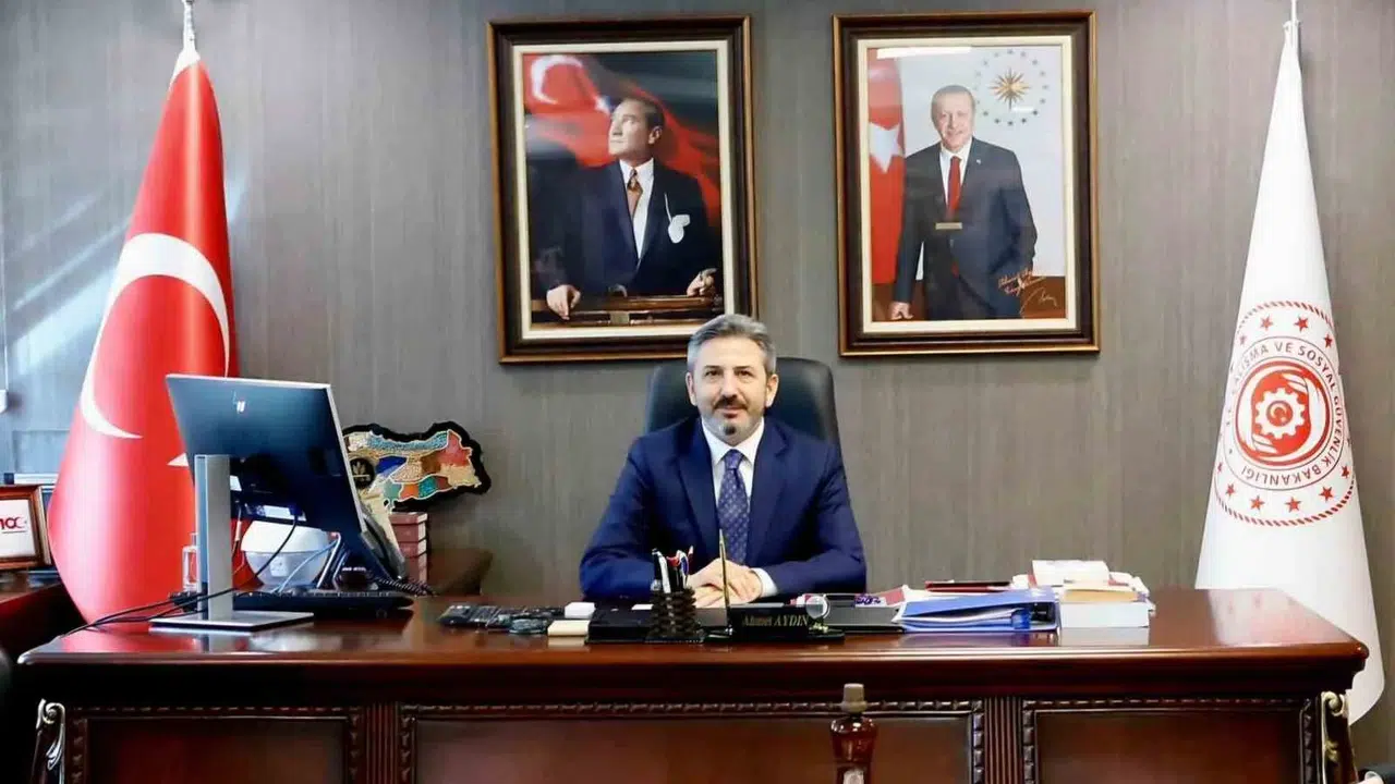 Modern dünya değerlerini kaybediyor: Bakan Yardımcısı Aydın'dan küresel çöküş uyarısı