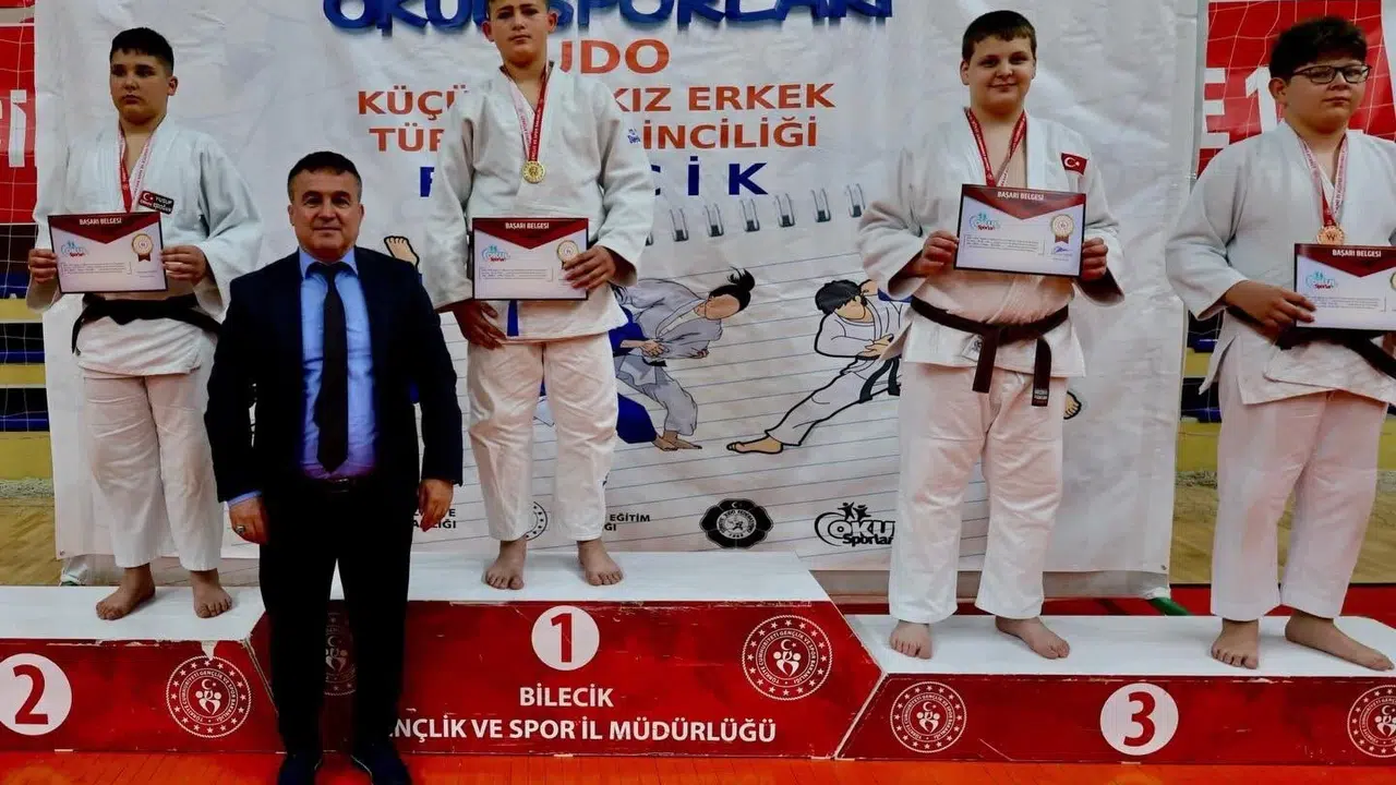 Bilecik'te judo şöleni: Geleceğin şampiyonları minderde devleşti