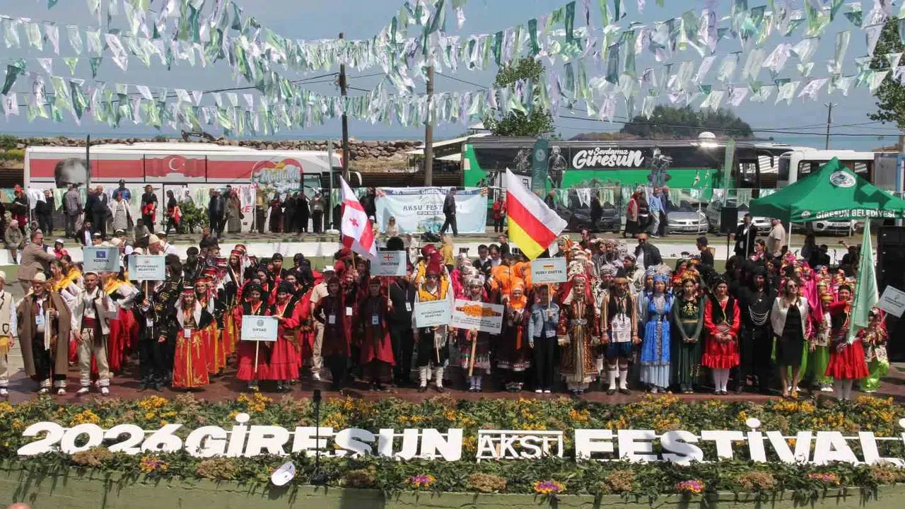 3 bin yıllık ritüel Giresun’da yeniden hayat buldu: Dereye taş attılar, dilek dilediler