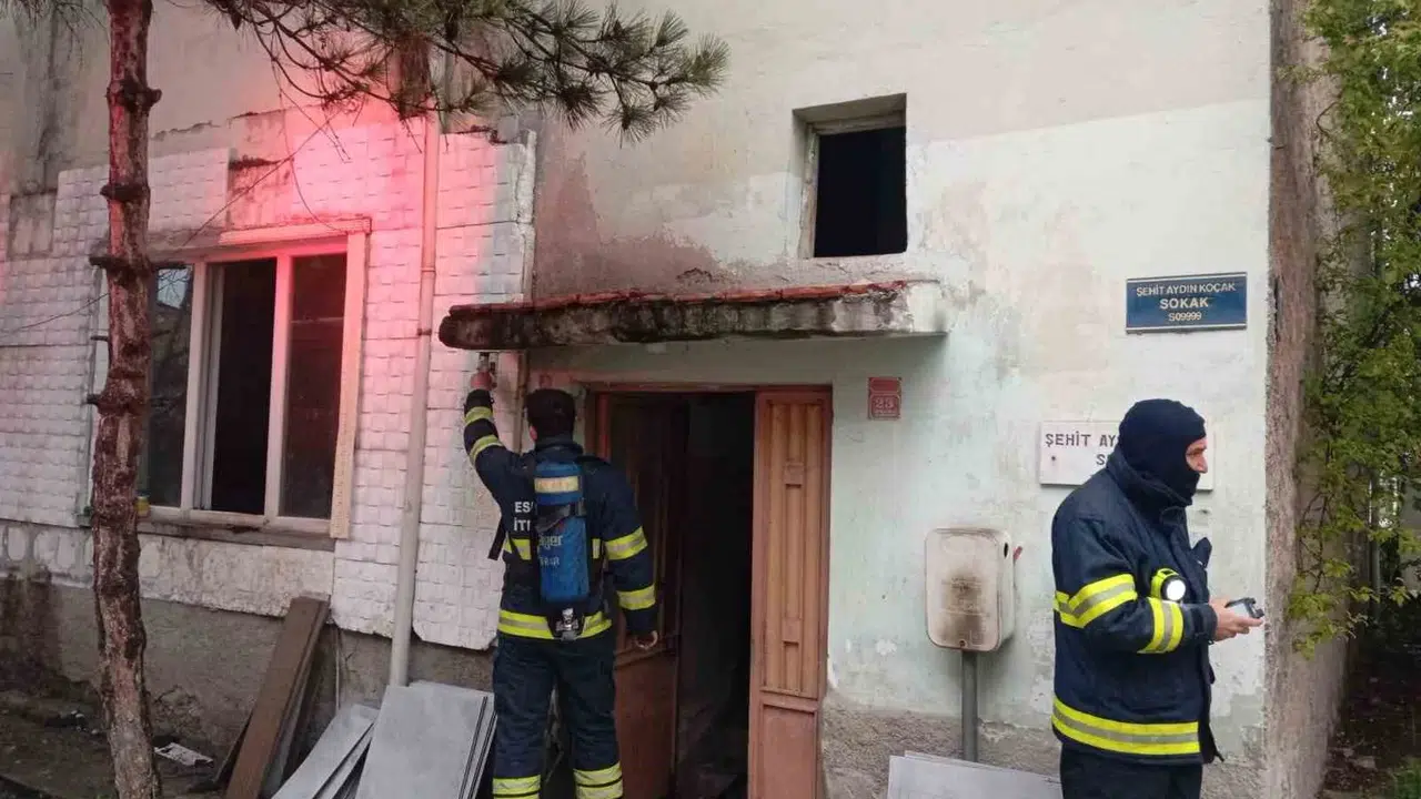 Eskişehir'de kahreden son: 98 yaşındaki Ünzile nine yangın kurbanı oldu