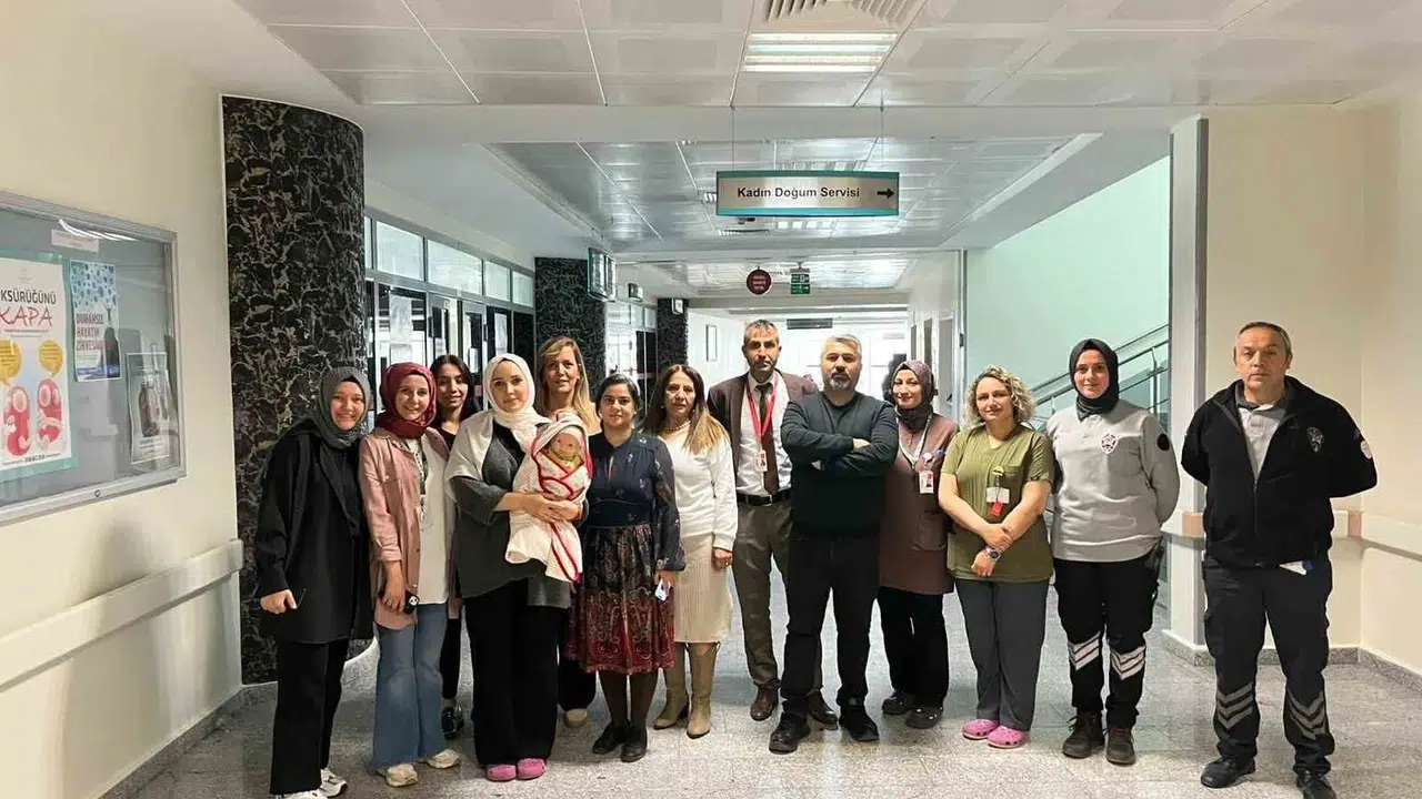 Polatlı'da hastanede nefes kesen anlar: Bebek kaçırma senaryosu gerçeği aratmadı