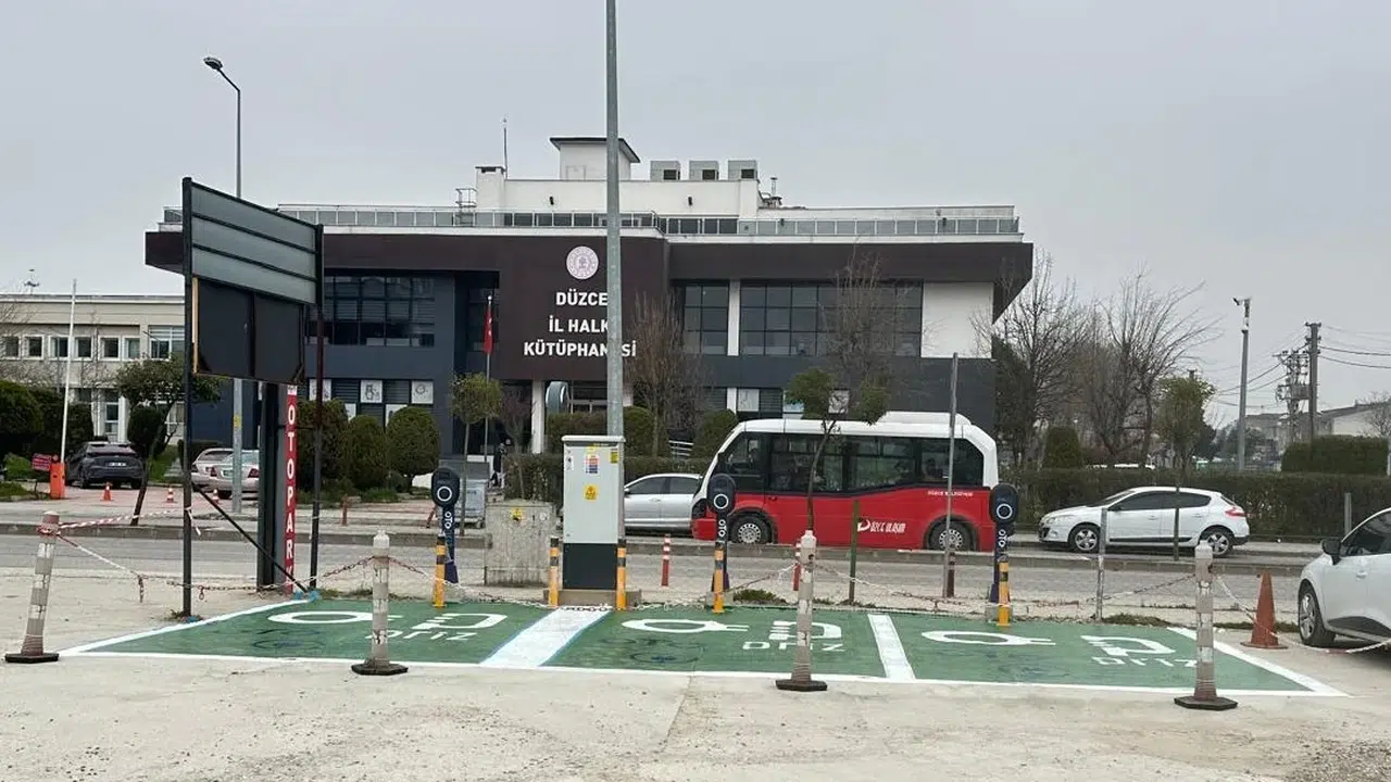 Düzce’de elektrikli devrim: Şehrin 9 noktasında şarj dönemi başladı
