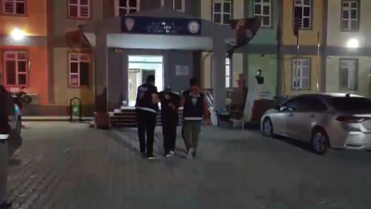Antakya’da dijital vurgun operasyonu: 6 yıl 8 ay hapis cezasıyla aranıyordu