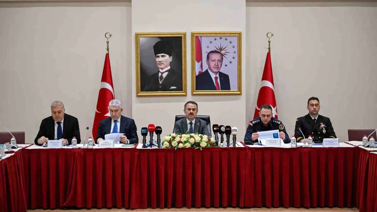 Kocaeli’de Güvenlik Operasyonları: Nisan Ayında Binlerce Denetim ve Yüzlerce Tutuklama