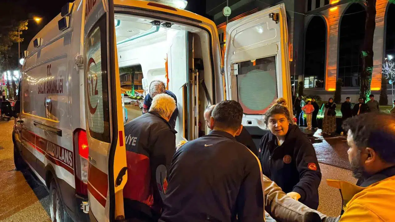 Düziçi’nde dehşet anları: Kontrolden çıkan araçlar sebze tezgahına daldı