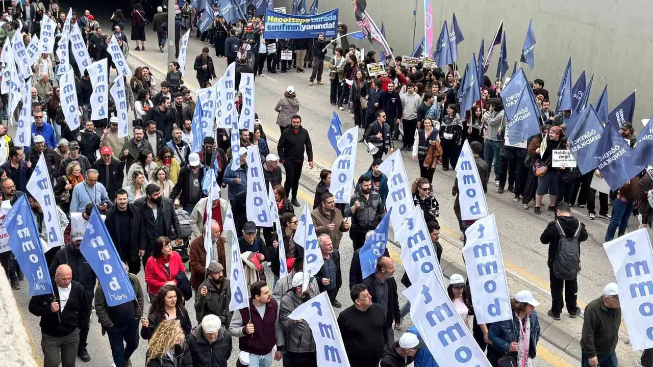 Başkentte 1 Mayıs coşkusu: Emekçiler taleplerini haykırmak için meydanlara aktı