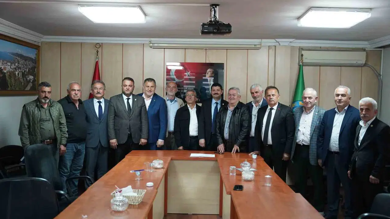 Çay üreticisinin gözü kulağı bu karardaydı: 2026 sezonu yevmiye ücretleri netleşti