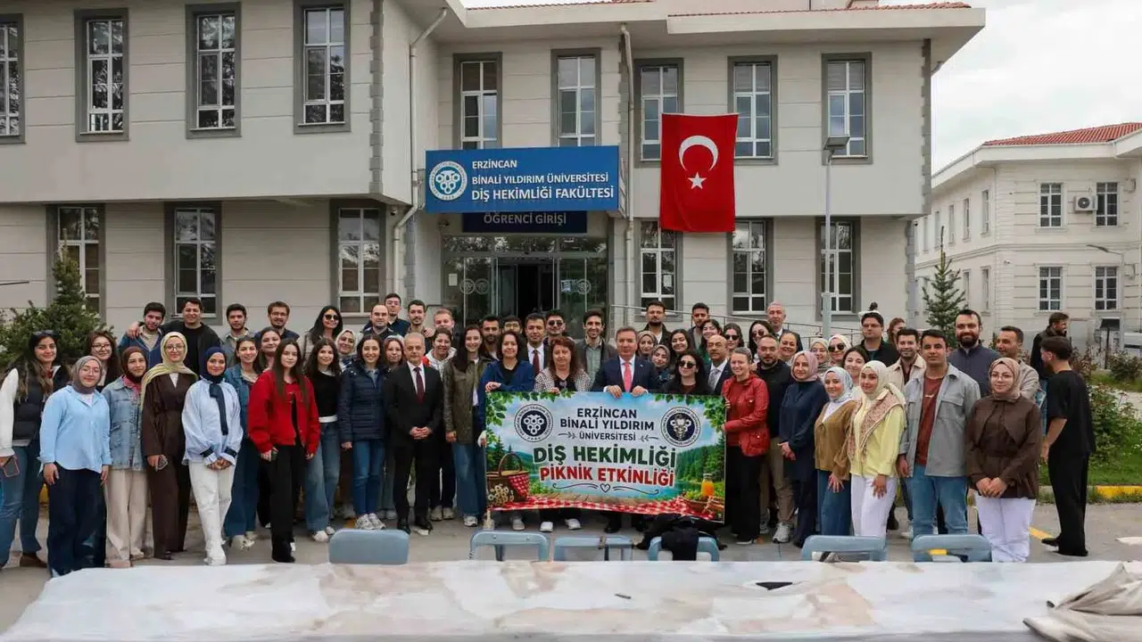 Vali Aydoğdu gençlerle doğada buluştu: Geleceğin hekimlerine moral dopingi