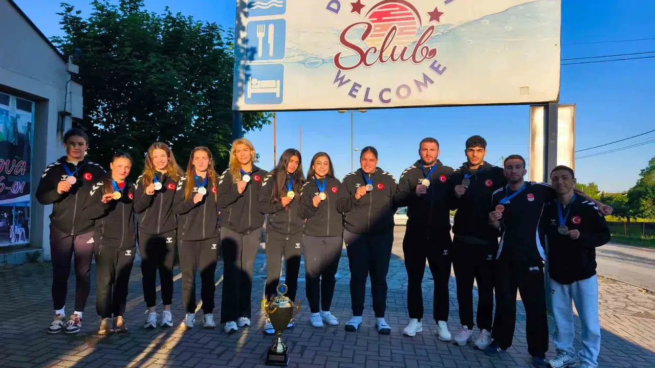 Ringin sultanları Sırbistan’ı fethetti: 12 madalyayla zirveye ambargo koydular