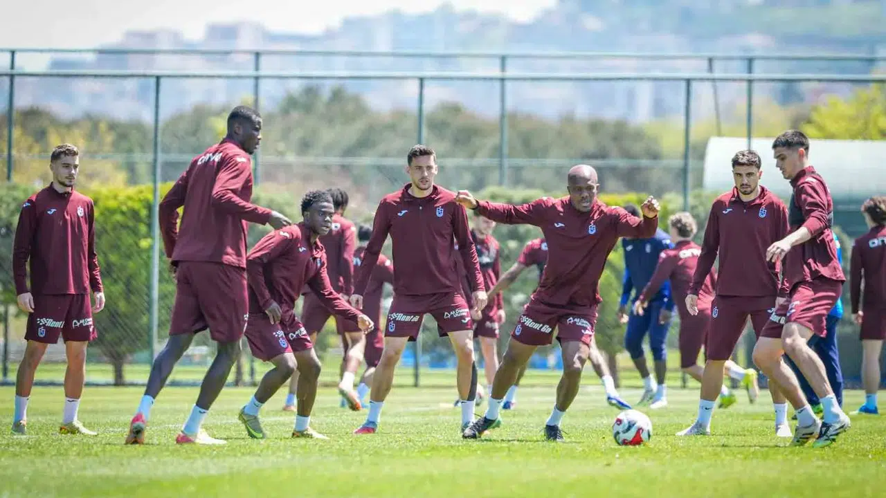 Zirve yolunda kritik viraj: Trabzonspor İstanbul yolcusu