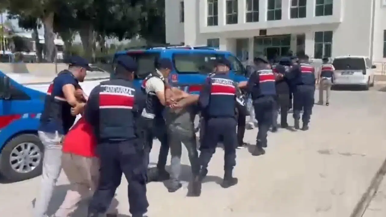 Adana’da şafak vakti suç örgütü avı: 12 timin katıldığı operasyonda 6 gözaltı