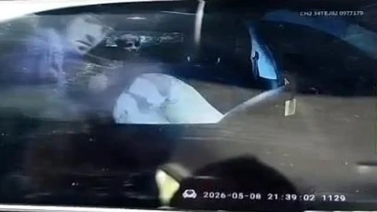 Taksiciye vahşi saldırı: Önce iple boğmaya çalıştılar, sonra gasp edip kaçtılar