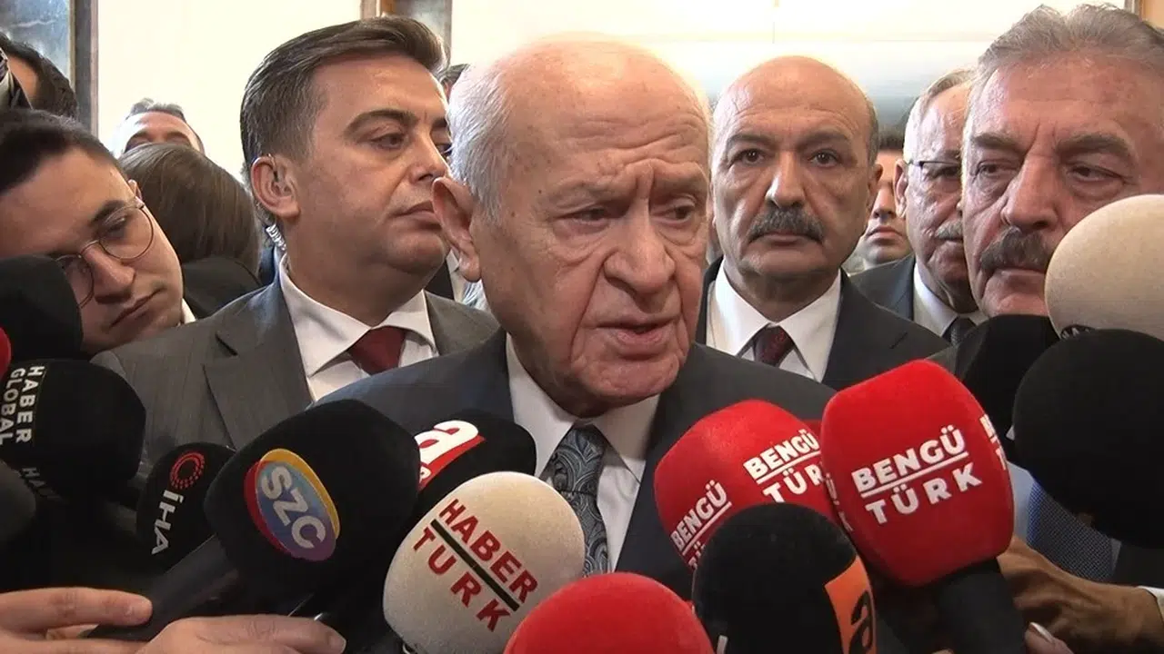 Bahçeli'den CHP'ye  Milletle Buluşun  Çağrısı: Tarihi Sorumluluk Vurgusu