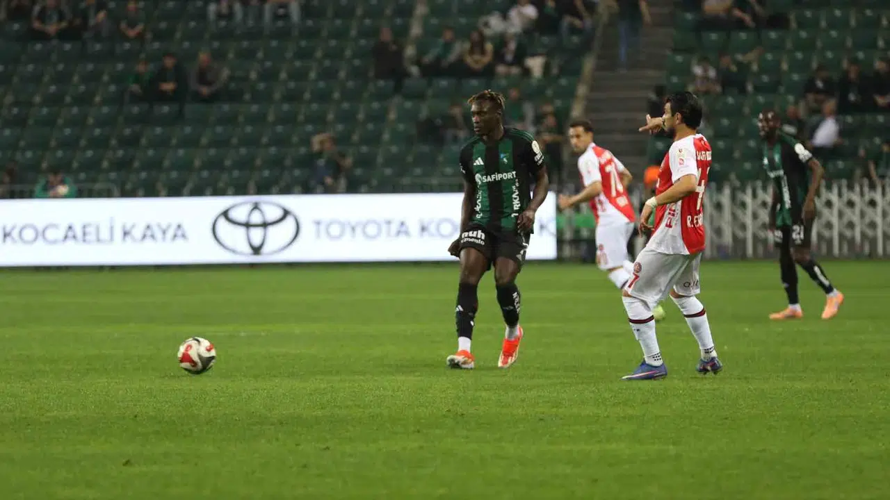 Kocaeli'de sessiz başlangıç: Taraftar gol bekliyor