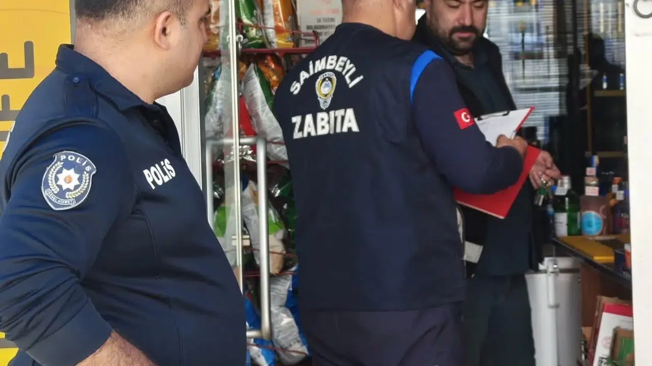 Saimbeyli’de esnafa yakın takip: Zabıta ve polis sahaya indi