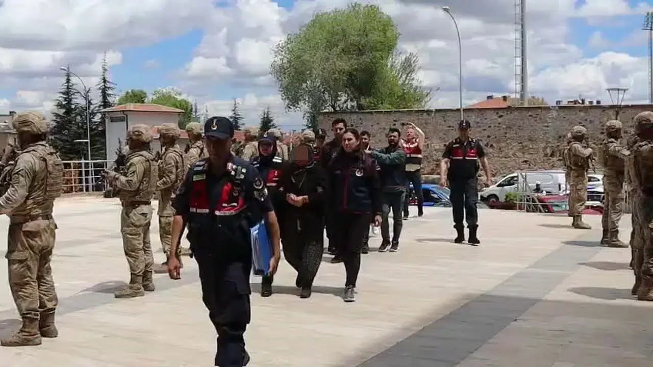 10 yıllık sır perdesi aralandı: Yaşlı çiftin katili torunları çıktı