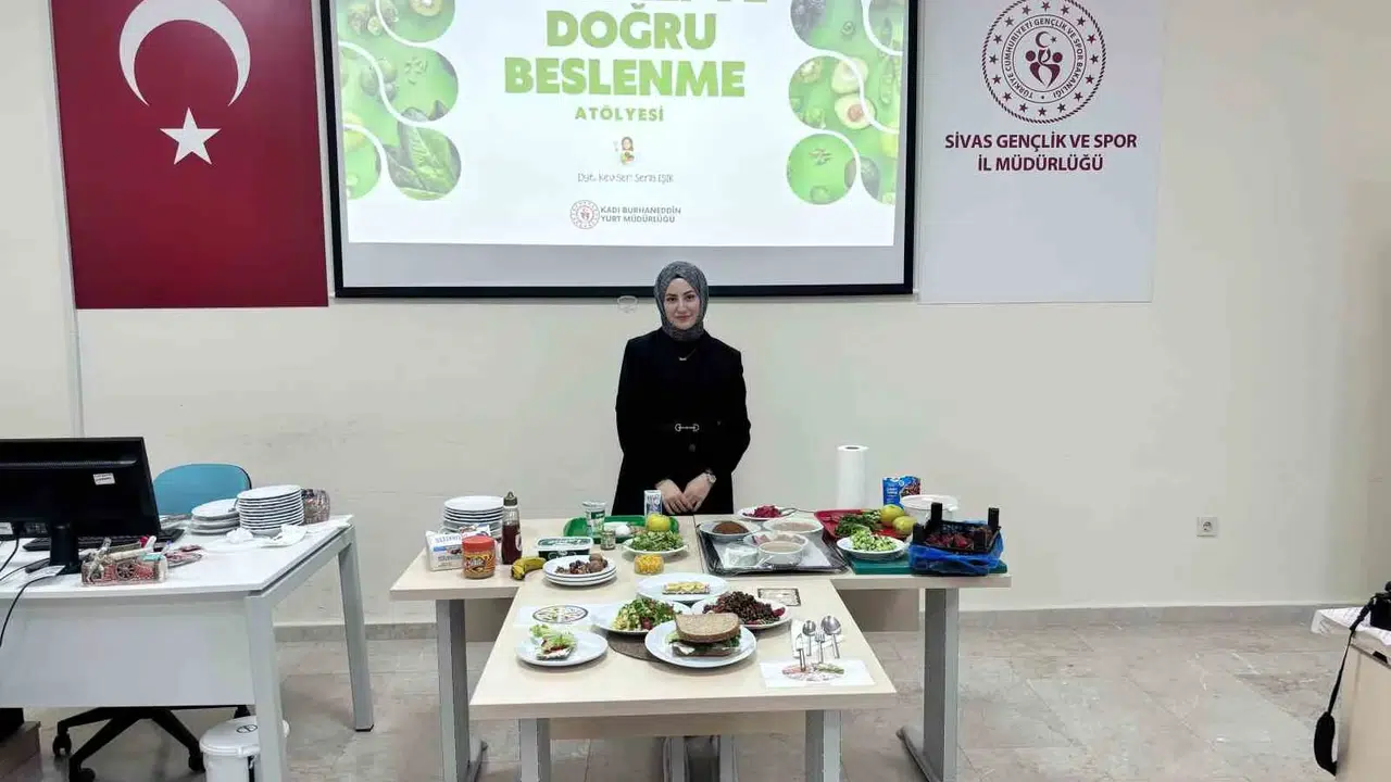 Gençlerin mutfak rehberi: Yurt hayatında sağlıklı beslenmenin püf noktaları
