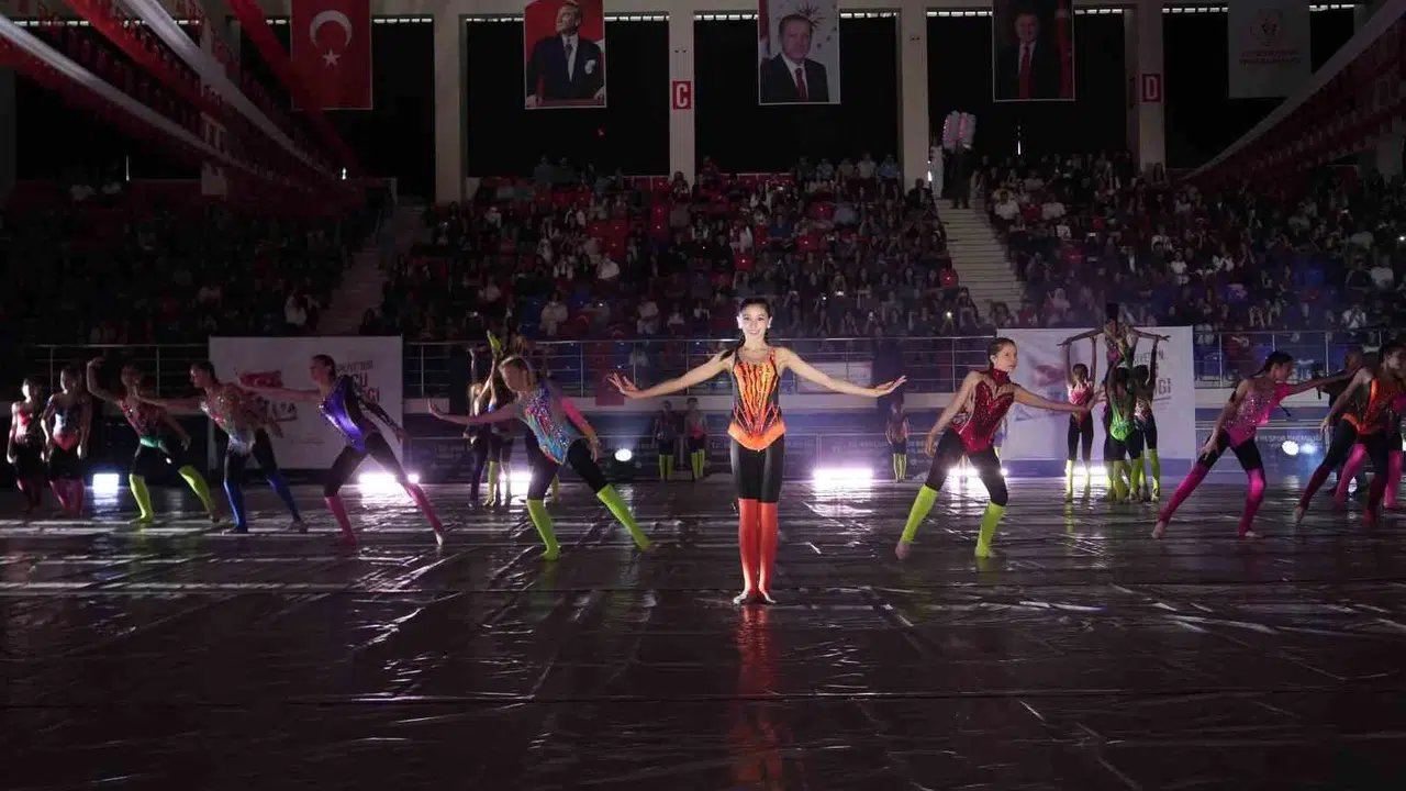 Niğde’de 19 Mayıs coşkusu: Gençler Ata’nın izinde bayramlarını kutladı