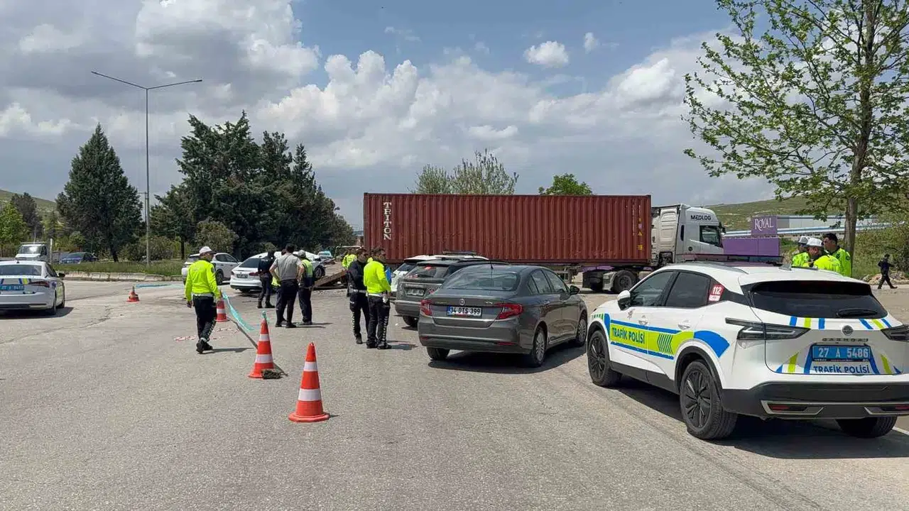 Gaziantep'te acı bilanço: Kavşakta can pazarı yaşandı