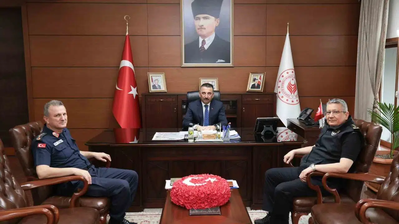 Zonguldak'ta huzur mesaisi: Vali Hacıbektaşoğlu güvenlik zirvesinde talimatları verdi
