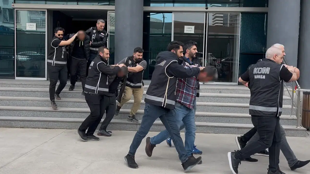 Kıraathane maskeli tuzak: Çiftçilerin hayatını karartan tefeci çetesi hakim karşısında