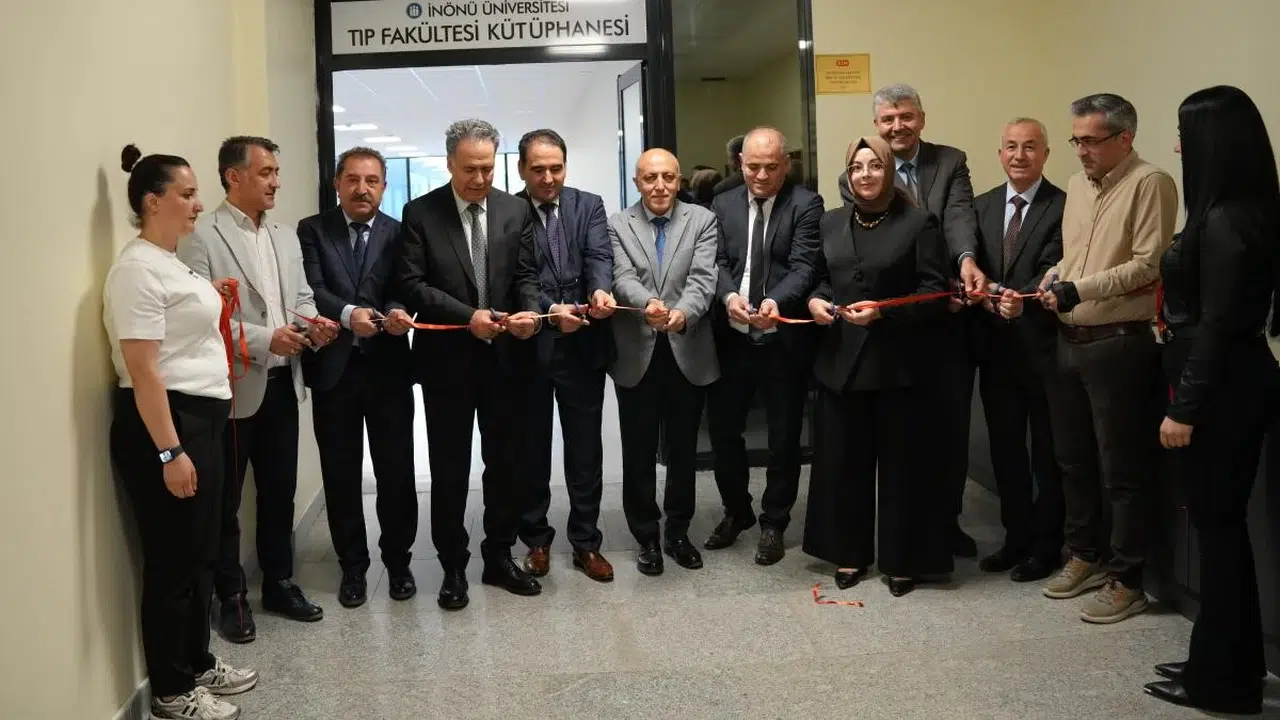 Tıp öğrencilerine dev yatırım: 550 kişilik modern kütüphane kapılarını açtı