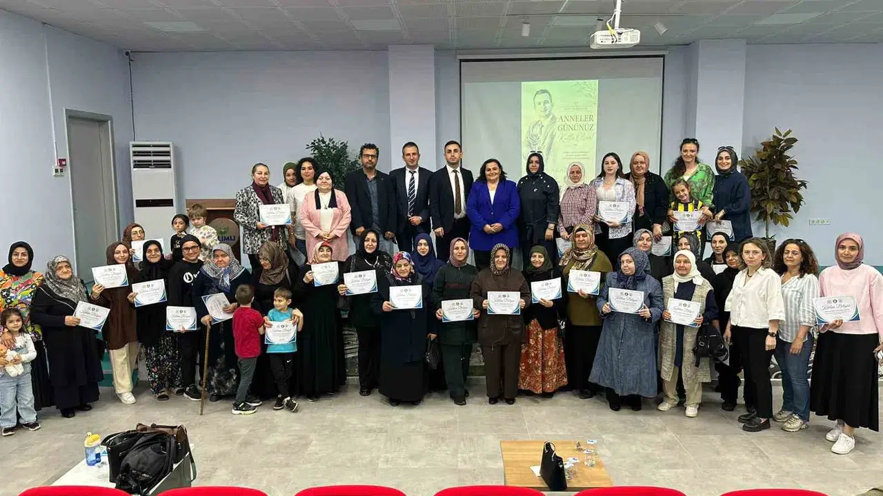 Düzce’de aile çatısı güçleniyor: Uzmanlar Çilimli’de rehberlik etti