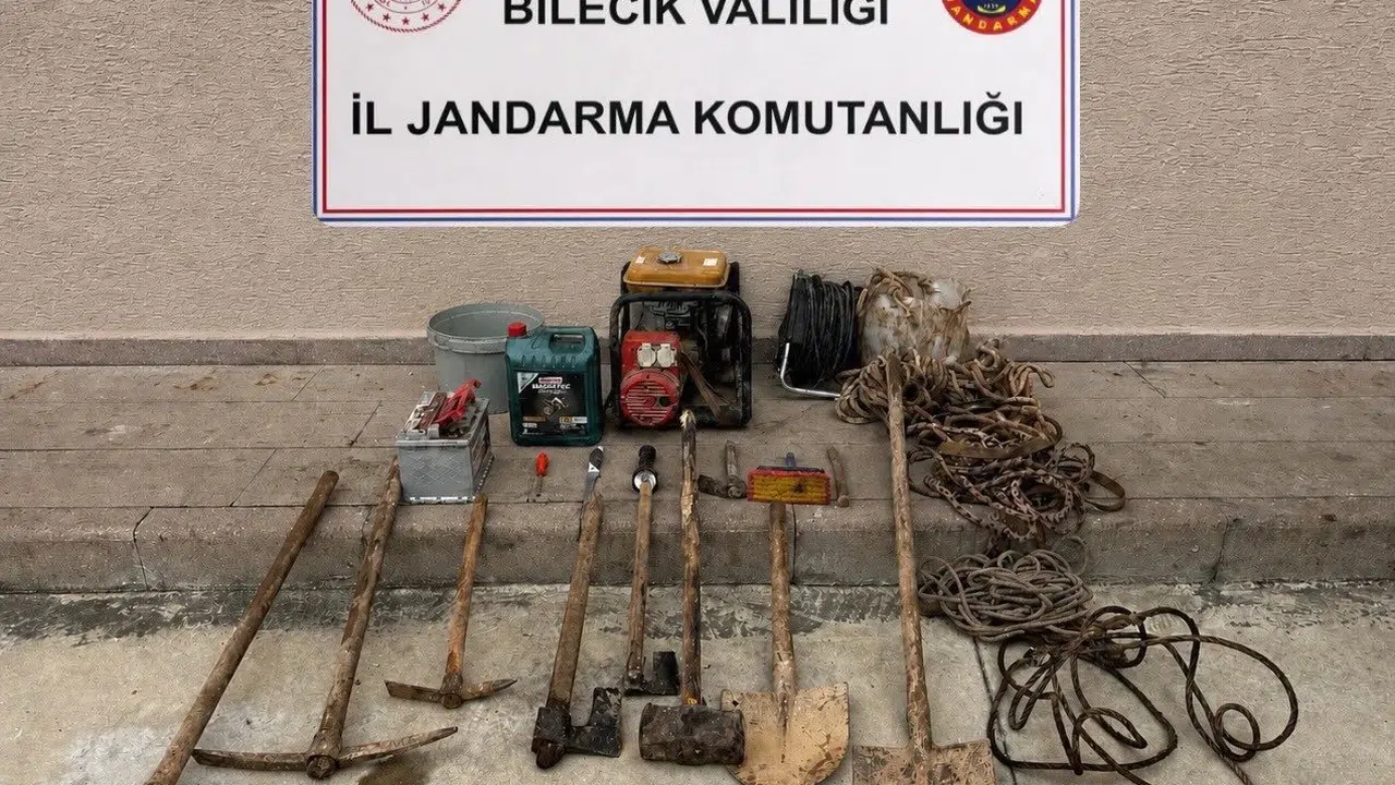 Bilecik’te kaçak kazı operasyonu: Define hayali kuran 5 kişiye jandarma baskını