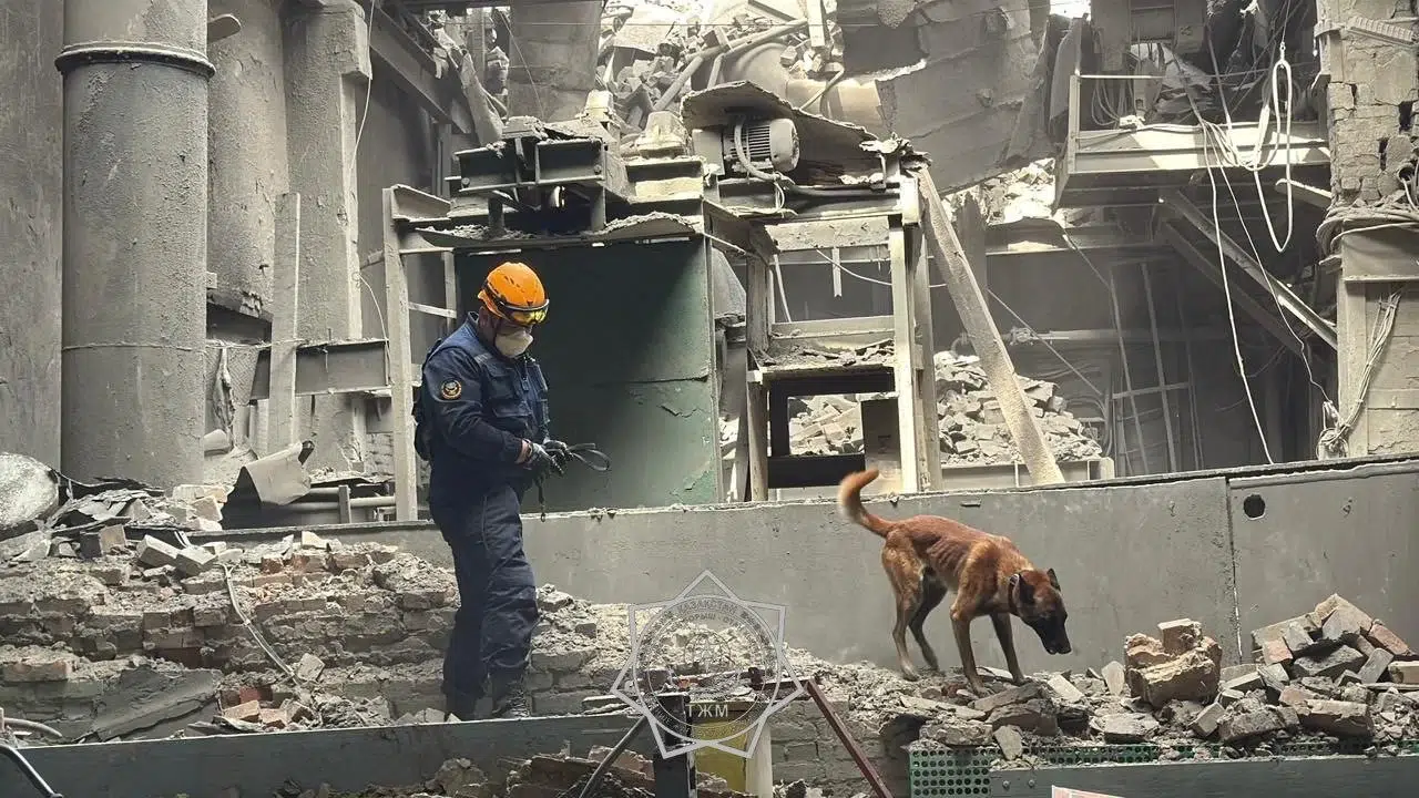Kazzinc tesisinde facia: Çinko fabrikasında patlama sonucu 2 işçi yaşamını yitirdi