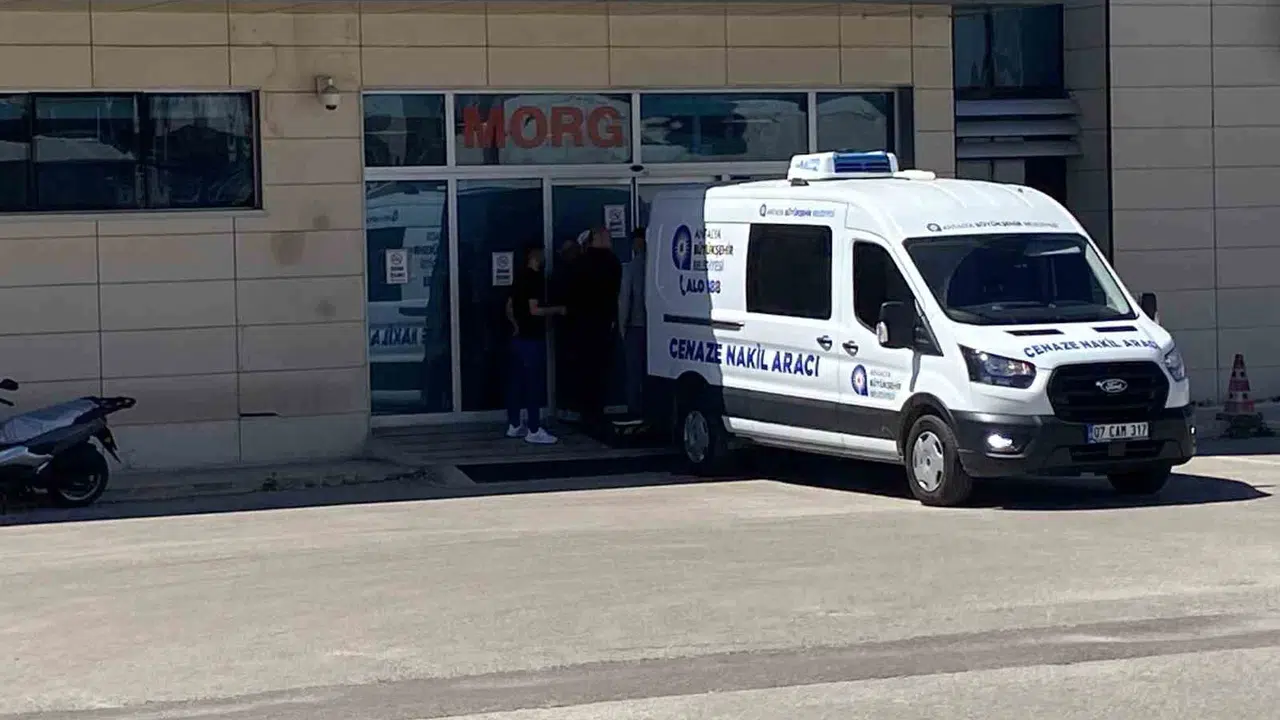 Döşemealtı'nda yürek yakan veda: 19 yaşındaki Batu…