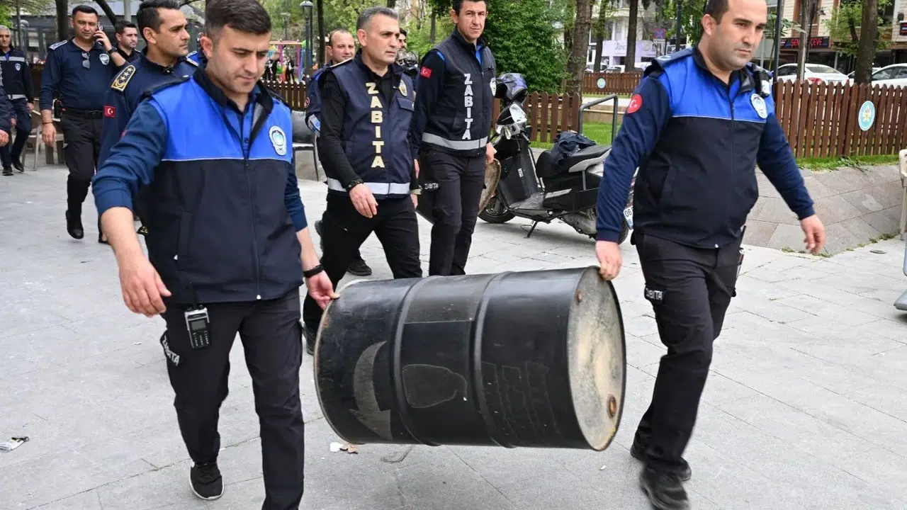 Manisa'da kaldırım işgaline geçit yok: Başkan Dutlulu'dan net mesaj