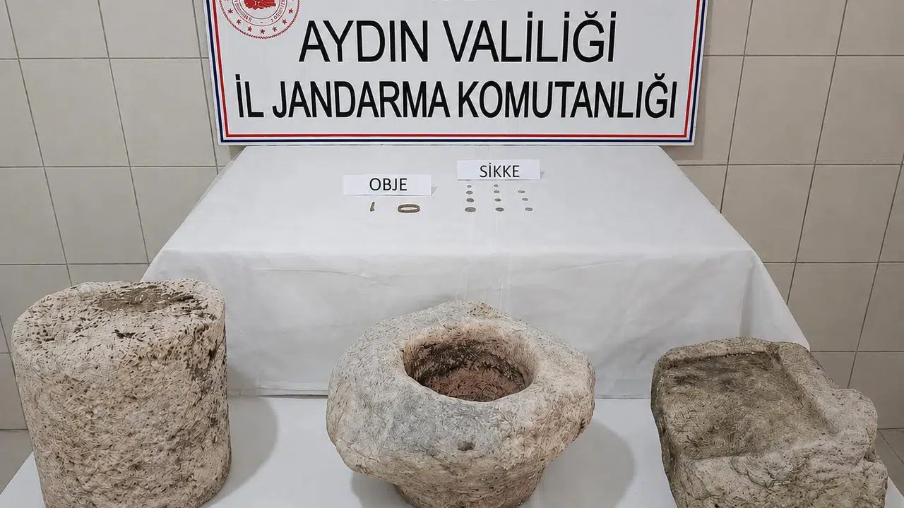 Antik kentlerin gölgesinde kaçak kazı operasyonu: Evinden müze çıktı