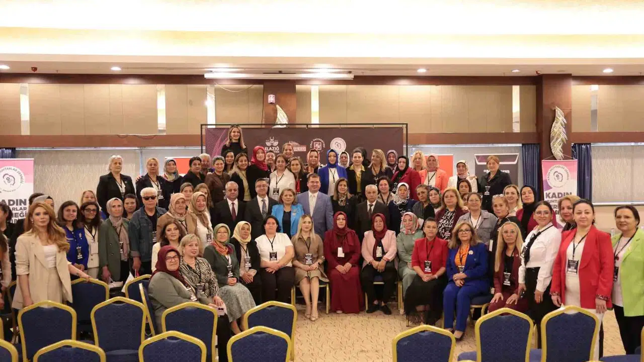 Demokrasinin yereldeki sesi Elazığ’da yankılanıyor: 120 kadın muhtar gelecek için bir arada