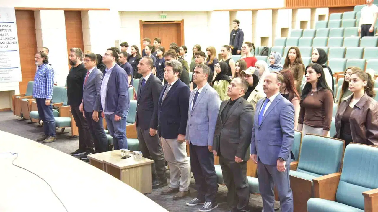 Gençlerin zihin haritasına demokrasiyi işlediler: MSKÜ’den anlamlı final