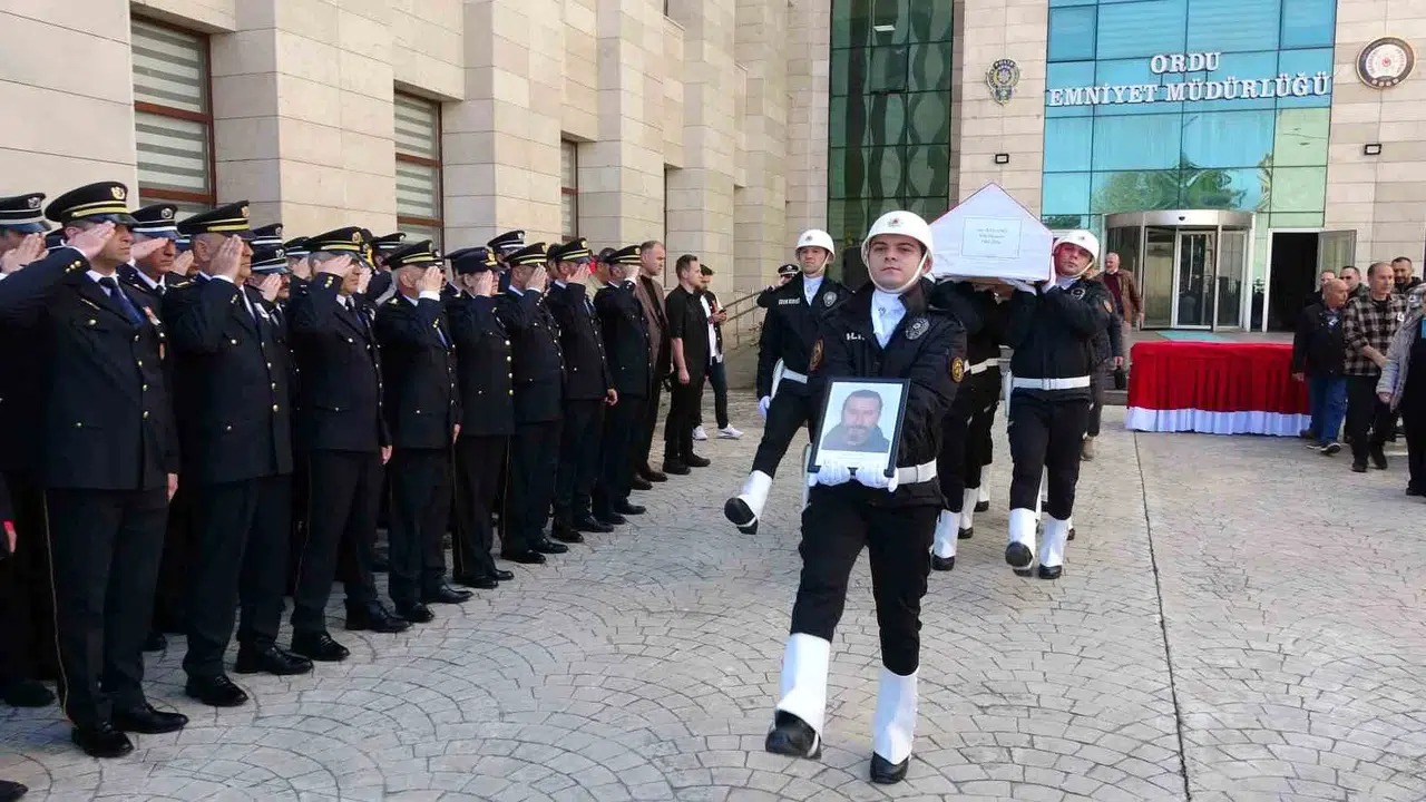 Kaderin acı cilvesi: 35 yıl önce babasını şehit veren polis memuru, aynı acıyla hayata veda etti