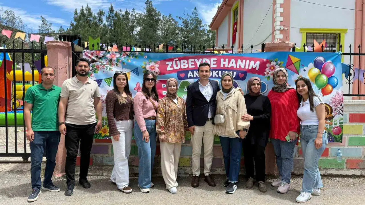 Kurtalan’da miniklerin bahar coşkusu: Okul bahçesi karnaval alanına döndü