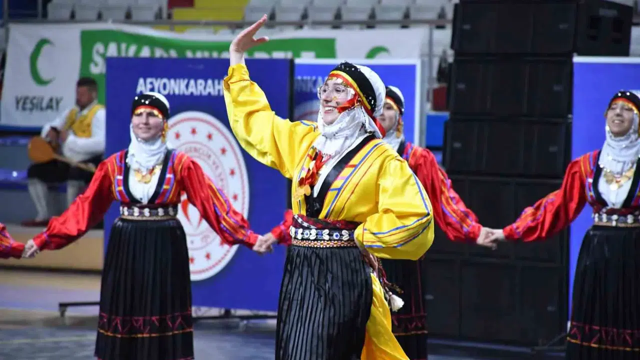 Kültür mirası gençlerle yaşatıldı: Türkiye’nin şampiyonları Afyonkarahisar’da belli oldu