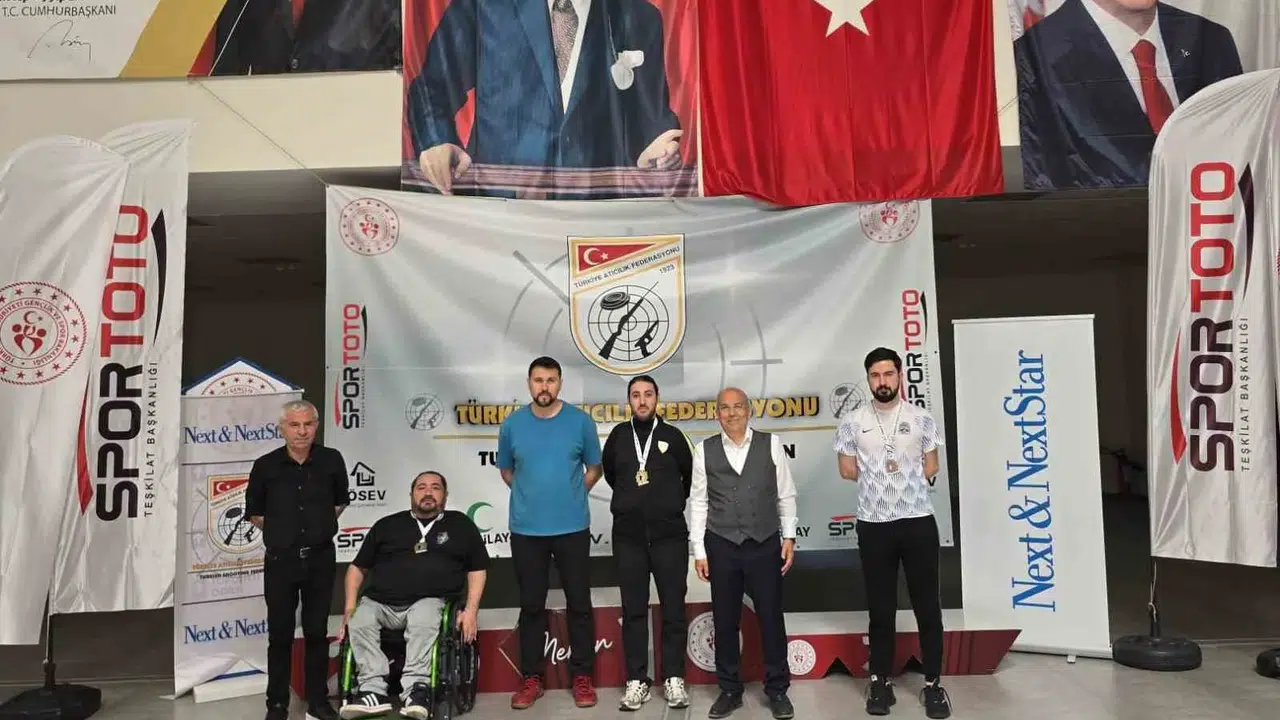 Mersin’de hedefi 12’den vurdu: Samet Akça madalyalara ambargo koydu