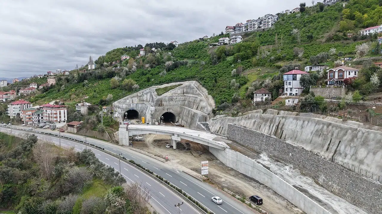 Akçaabat’ın trafik düğümü çözülüyor: Dev projede 7 noktada hummalı çalışma