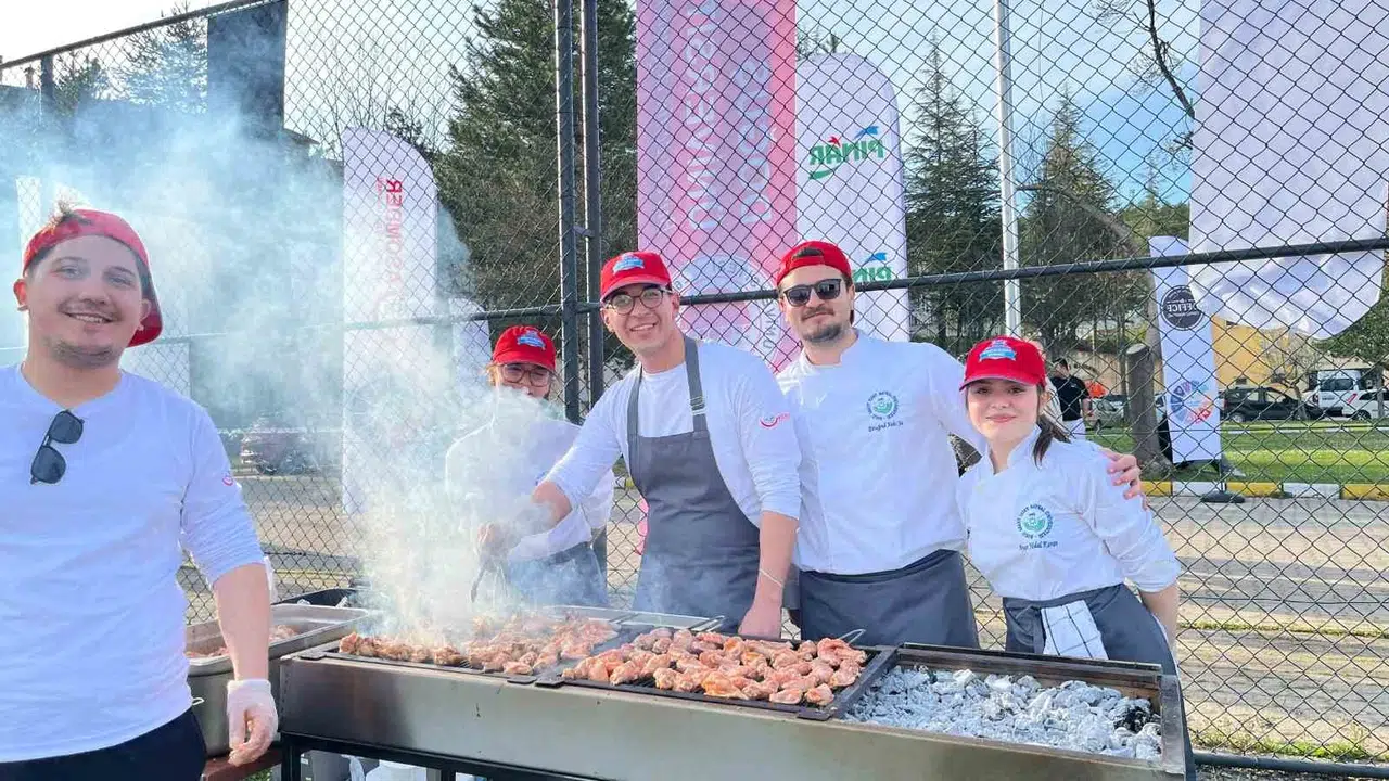 Gastronomi dünyasının yıldızları Bolu’da buluştu: Gedik Piliç mutfaktaki ustalara güç verdi