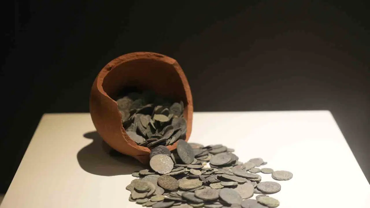 İnşaat kumunda tesadüfen bulundu: Karadeniz’in derinliklerinden gelen 16. yüzyıl hazinesi ilk kez sergileniyor